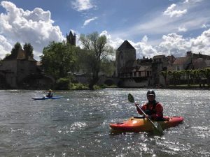 Kayak sur le Loing à Moret